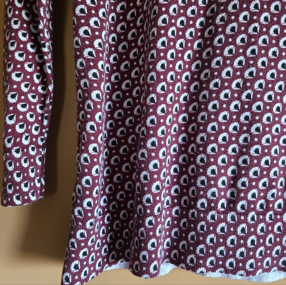 LOFT Patterned Top With Button Closure PTP=16.5" - Picture 3 of 5